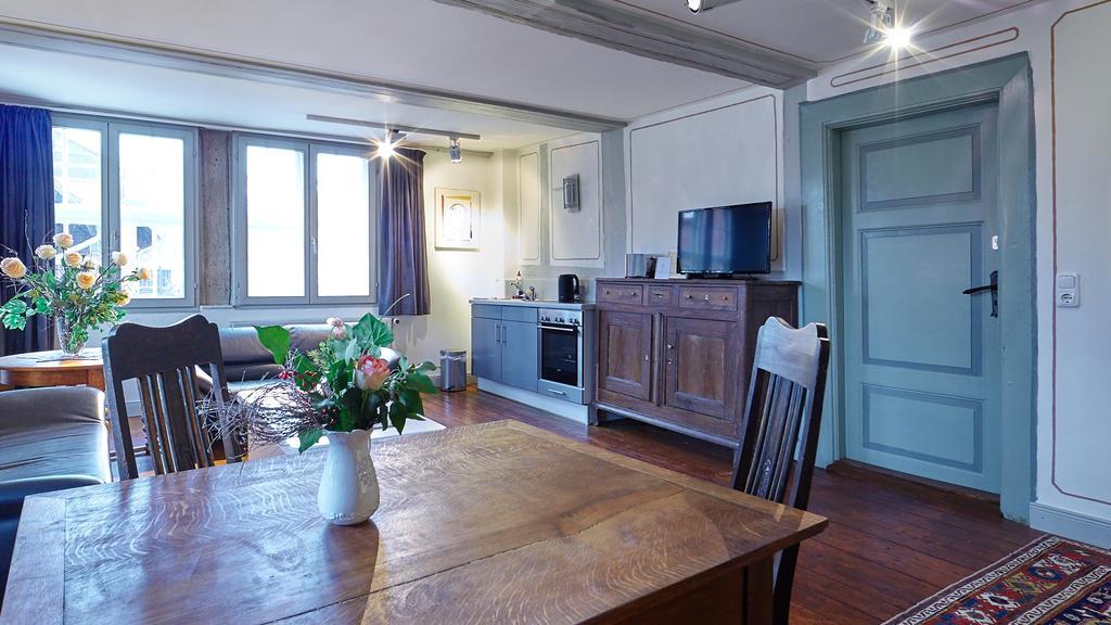Klosterkrug Apartments 뤼네부르크 객실 사진